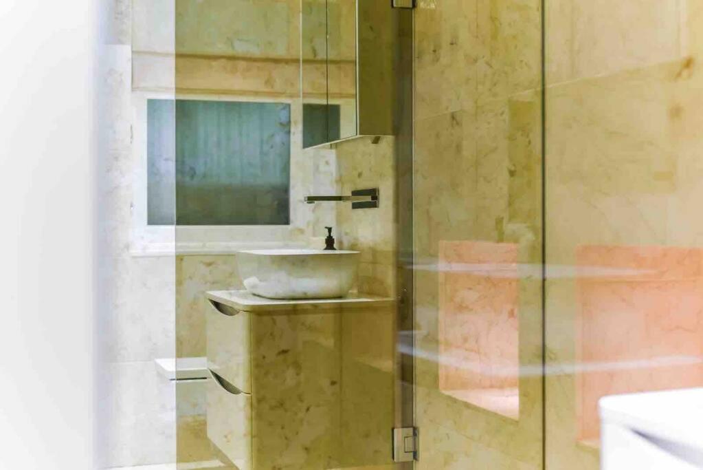 Luxury Modern Apartment London Exteriör bild